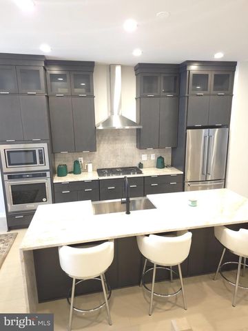 43433 WILCOX TER, Ashburn, VA 20148