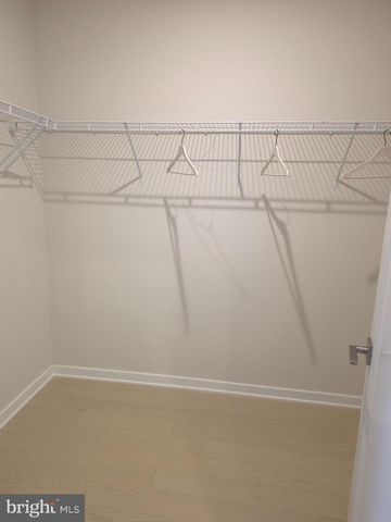 43433 WILCOX TER, Ashburn, VA 20148