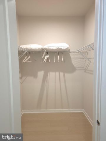 43433 WILCOX TER, Ashburn, VA 20148