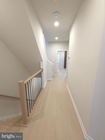 43433 WILCOX TER, Ashburn, VA 20148