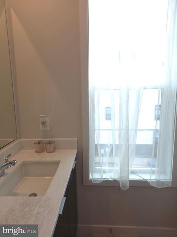 43433 WILCOX TER, Ashburn, VA 20148