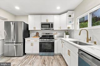 2057 N 9TH ST, Philadelphia, PA 19122