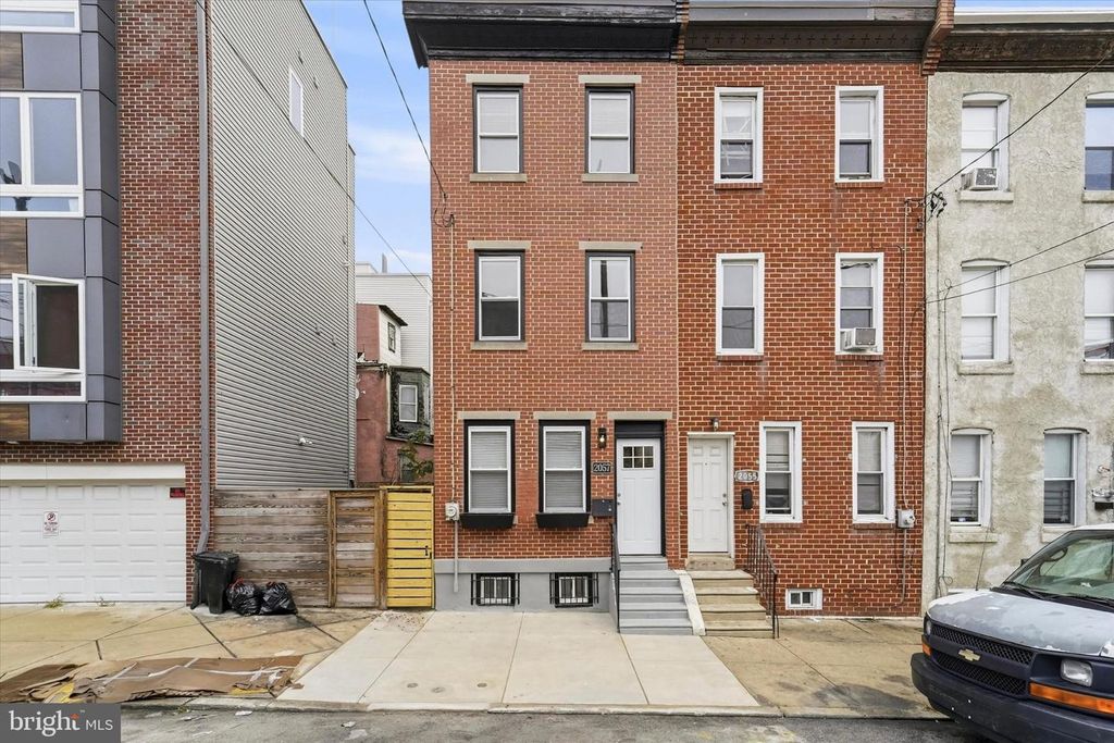 2057 N 9TH ST, Philadelphia, PA 19122 — photo 2