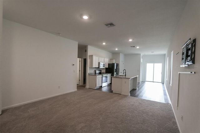 35552 SHADE FERN LANE, Zephyrhills, FL 33541