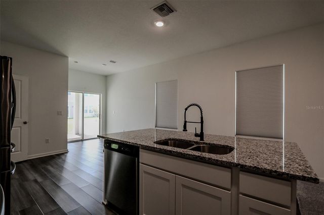 35552 SHADE FERN LANE, Zephyrhills, FL 33541