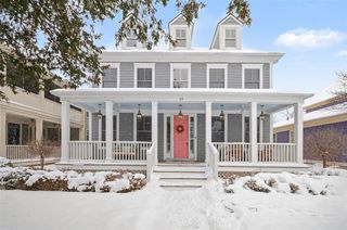 10 Riverbank Drive, Beverly Hills, MI 48025