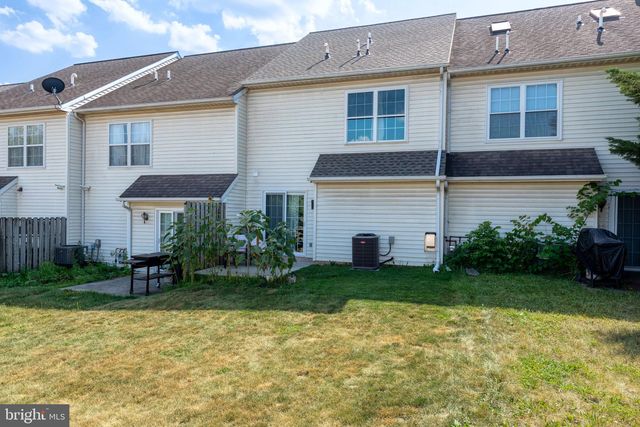 34 HERON DR, Denver, PA 17517