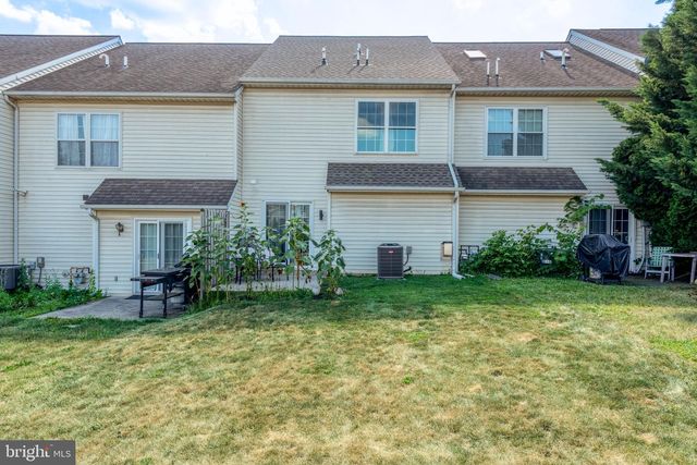 34 HERON DR, Denver, PA 17517