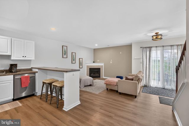 34 HERON DR, Denver, PA 17517