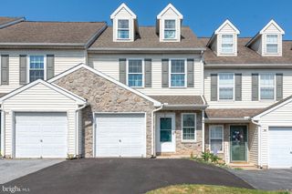 34 HERON DR, Denver, PA 17517