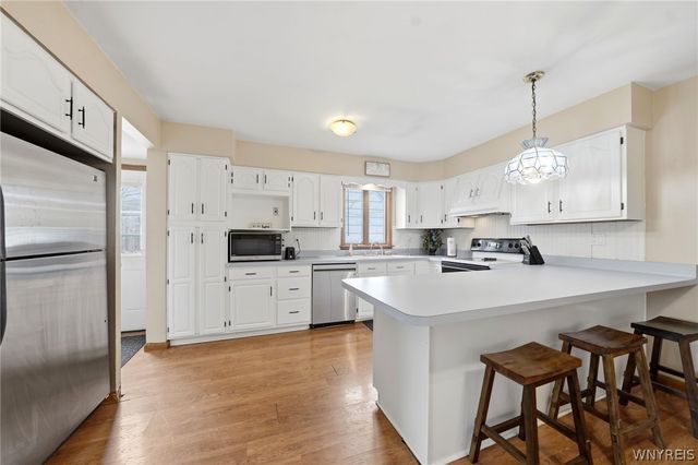 24 Monica Road, Grand Island, NY 14072