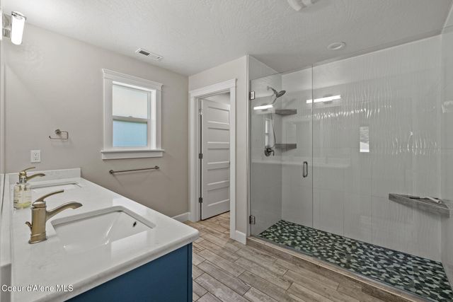 818 E Lakeside Ave, Coeur D'alene, ID 83814