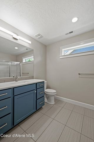 818 E Lakeside Ave, Coeur D'alene, ID 83814