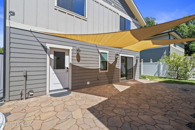 818 E Lakeside Ave, Coeur D'alene, ID 83814