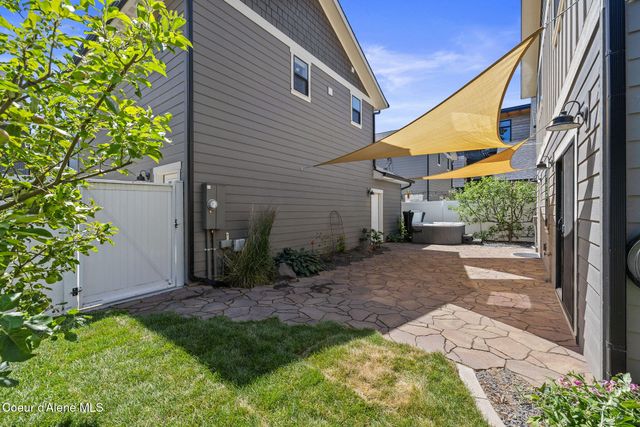 818 E Lakeside Ave, Coeur D'alene, ID 83814