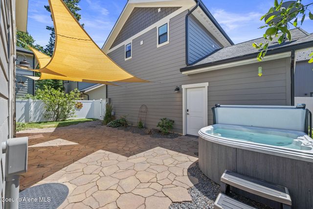 818 E Lakeside Ave, Coeur D'alene, ID 83814