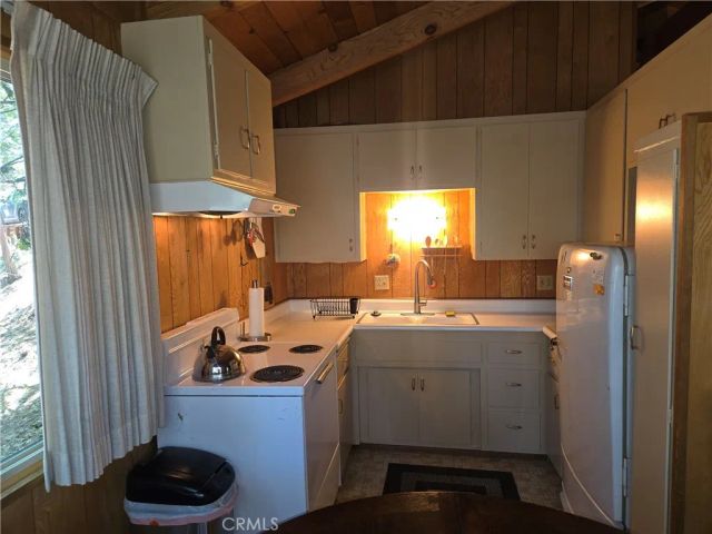 32124 Hunsaker, Running Springs, CA 92382