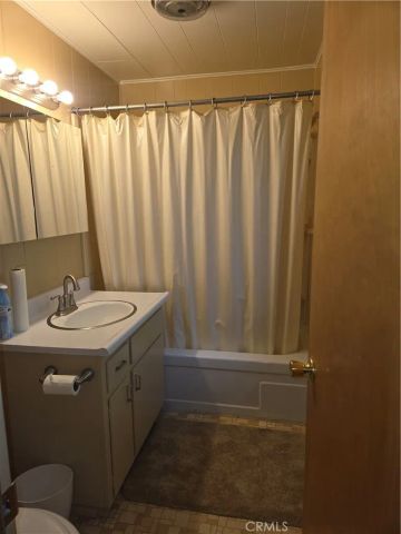 32124 Hunsaker, Running Springs, CA 92382
