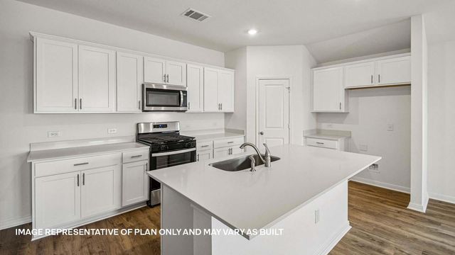 191 Mustang Lake CIR, Buda, TX 78610