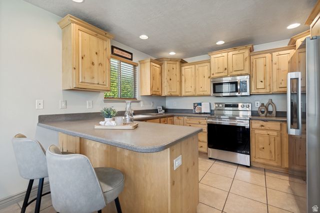 5669 W LUGANO DR, West Jordan, UT 84084