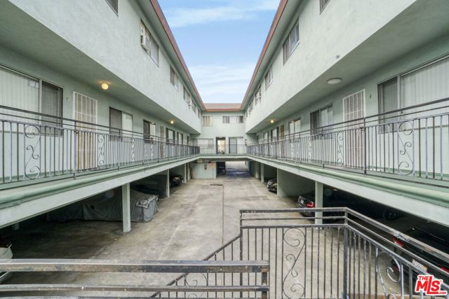 11646 Birch Avenue, Hawthorne, CA 90250