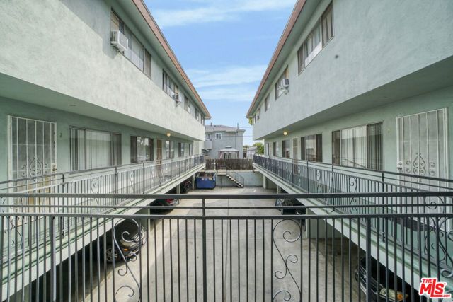11646 Birch Avenue, Hawthorne, CA 90250