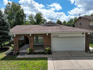 43737 Westminister Way, Canton Charter Township, MI 48187