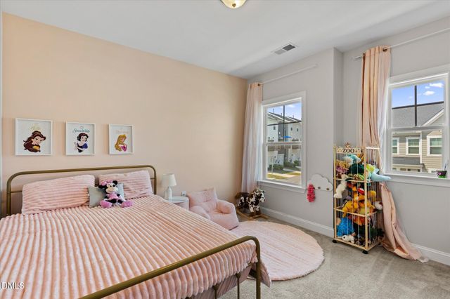 397 Natsam Woods Way, Wake Forest, NC 27587