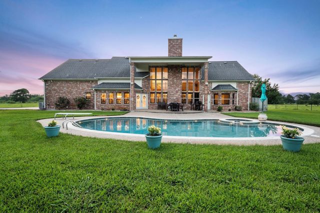 19245 Fm 442 Road, Boling, TX 77420