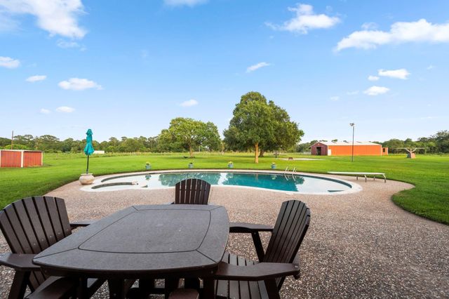19245 Fm 442 Road, Boling, TX 77420