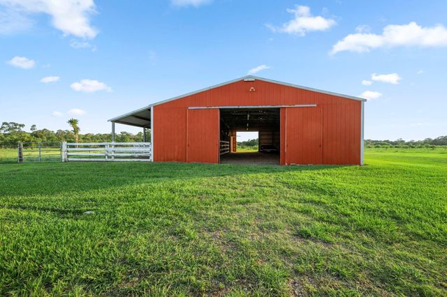19245 Fm 442 Road, Boling, TX 77420