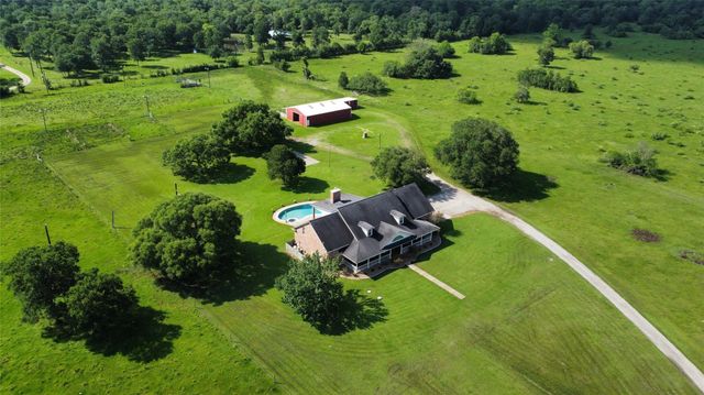 19245 Fm 442 Road, Boling, TX 77420