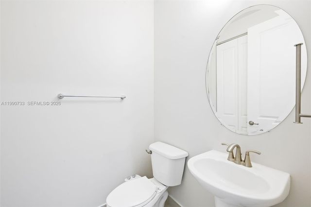 11724 SW 13th Ln, Pembroke Pines, FL 33025