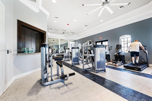 11724 SW 13th Ln, Pembroke Pines, FL 33025