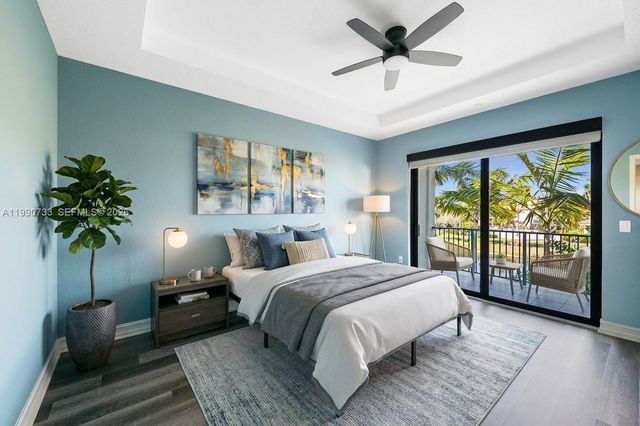 11724 SW 13th Ln, Pembroke Pines, FL 33025