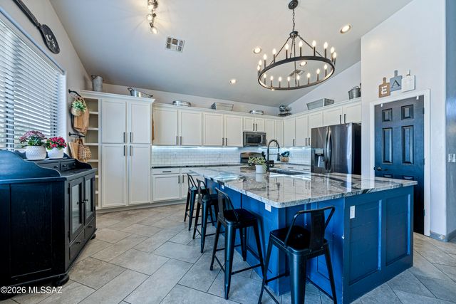6984 W Tacna Drive, Tucson, AZ 85743