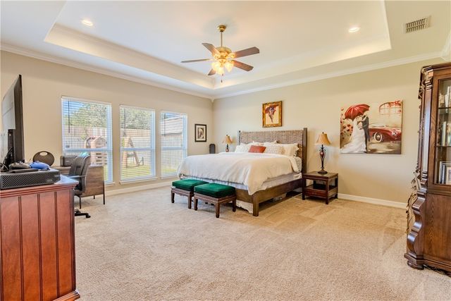 2517 Mahbi Dr, Corpus Christi, TX 78418