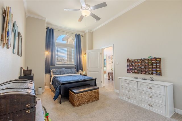 2517 Mahbi Dr, Corpus Christi, TX 78418