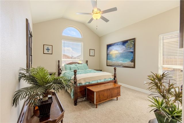 2517 Mahbi Dr, Corpus Christi, TX 78418