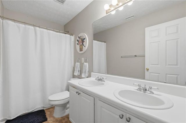 5424 Princeton Oaks Lane, Sugar Hill, GA 30518