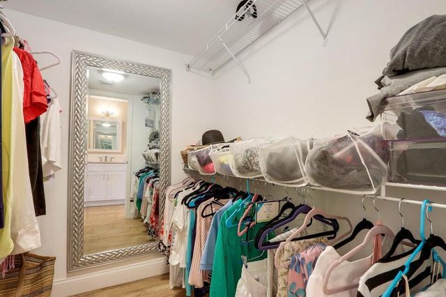 130 Lakeshore Drive 923, North Palm Beach, FL 33408