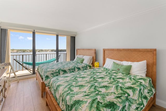 130 Lakeshore Drive 923, North Palm Beach, FL 33408