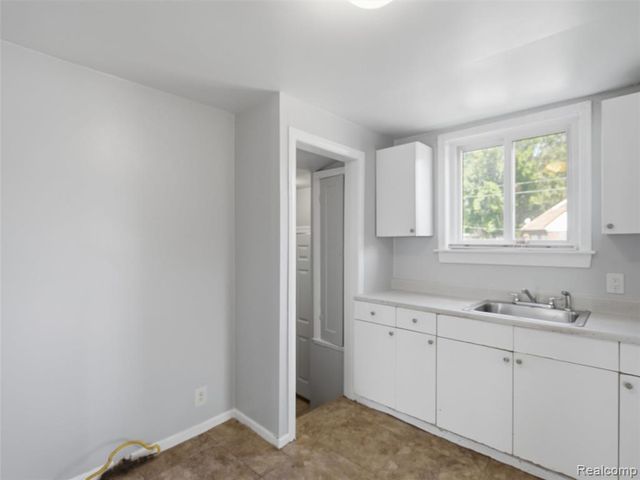 10055 Marlowe Street, Detroit, MI 48227