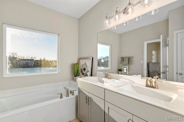 308 Osprey Court, Lake St Louis, MO 63367