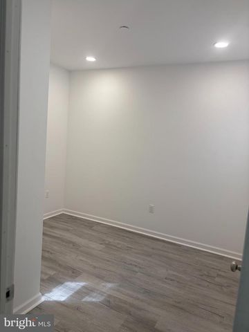 4926 W THOMPSON ST, Philadelphia, PA 19131