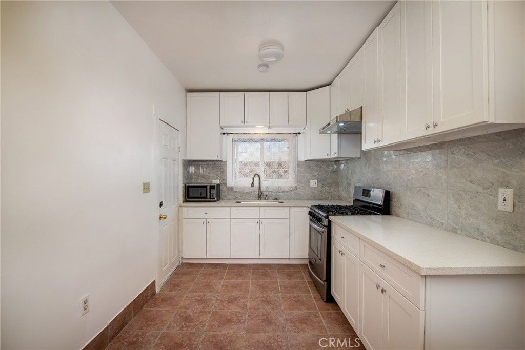 Image 16 of property listing at 6582 Manzanita Avenue, 29 Palms, CA 92277