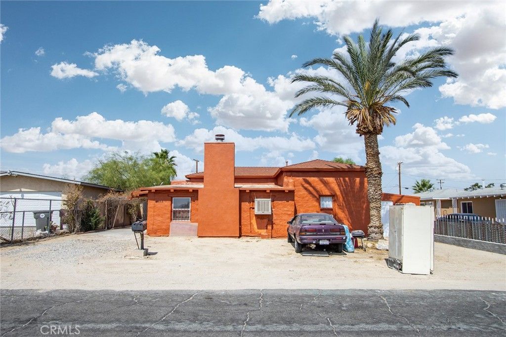 Image 3 of property listing at 6582 Manzanita Avenue, 29 Palms, CA 92277