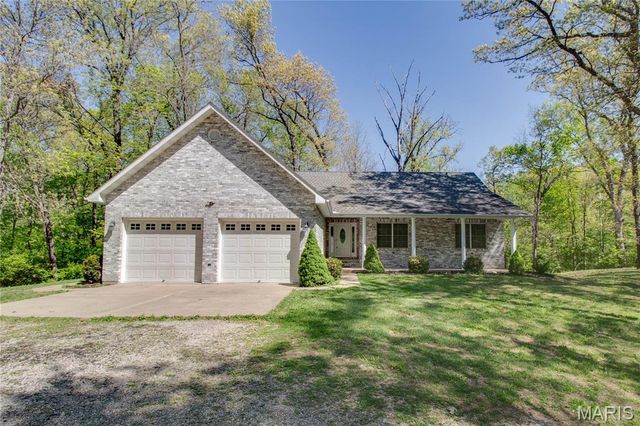19383 Deer Run, Brighton, IL 62012