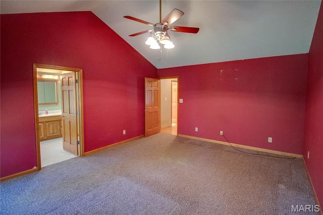19383 Deer Run, Brighton, IL 62012