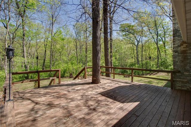 19383 Deer Run, Brighton, IL 62012